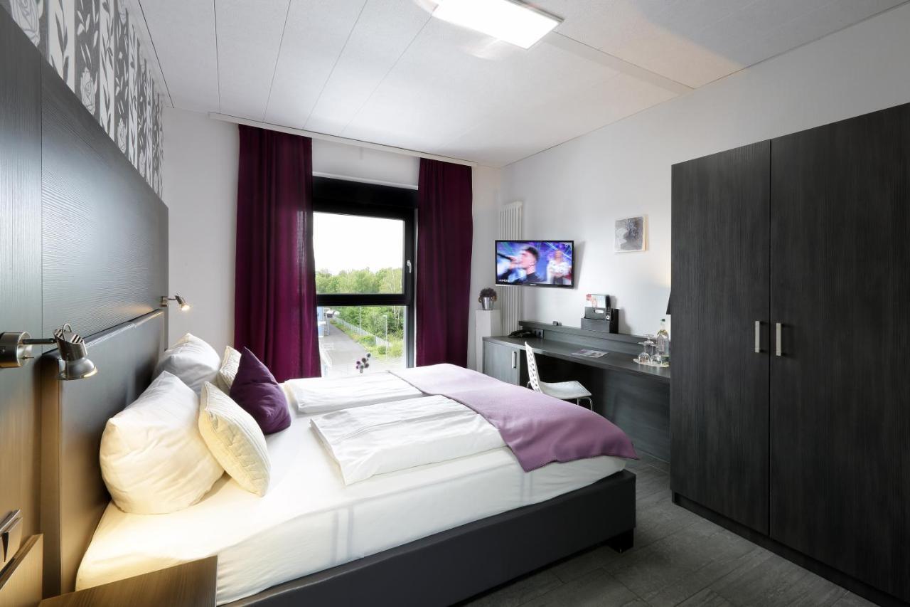 Grunder Gaestehaus Limbach  ภายนอก รูปภาพ